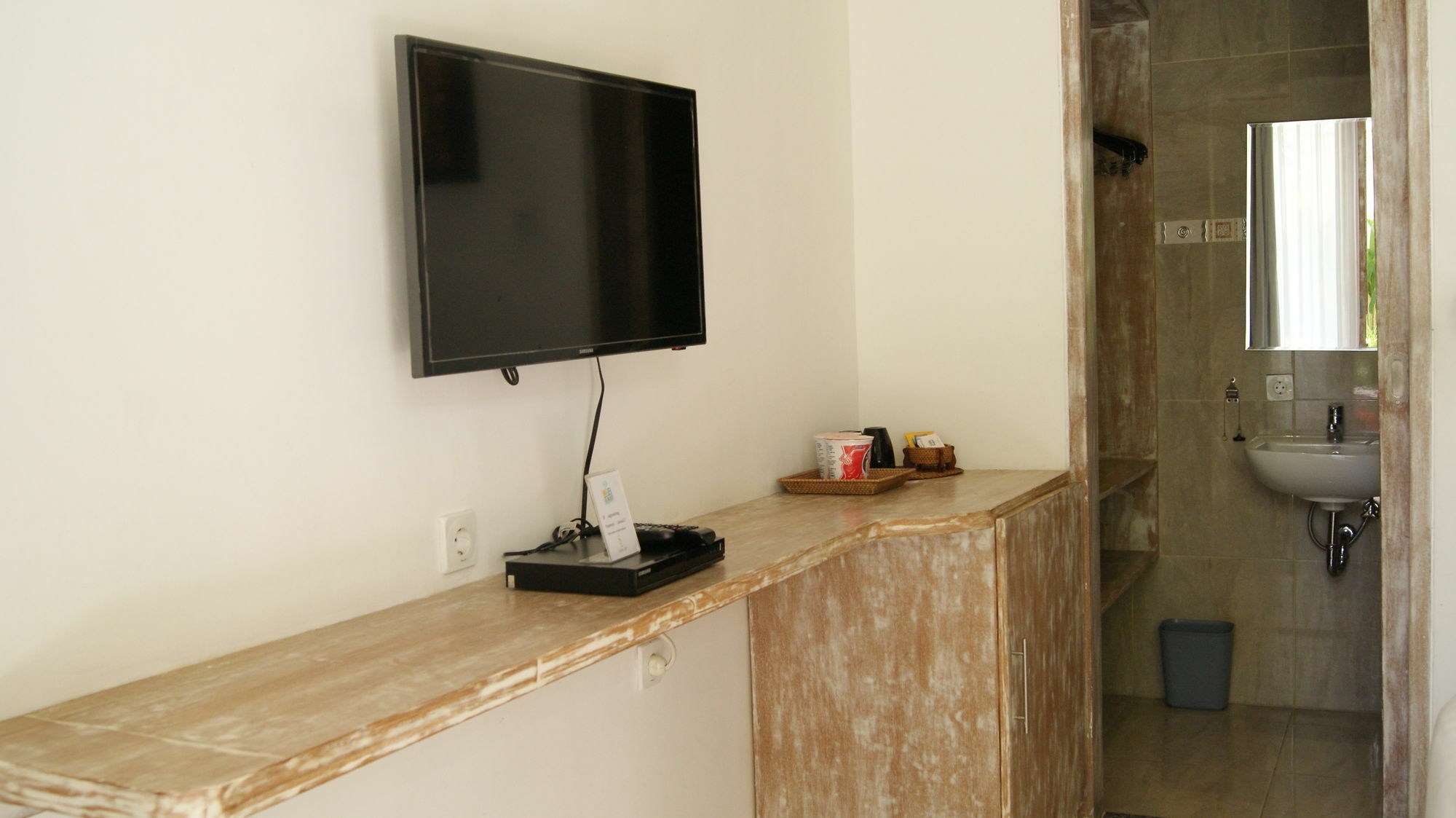Sugiras Living Wisma tamu Denpasar (Bali)