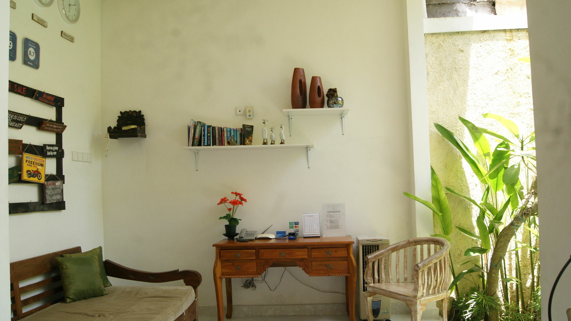 Sugiras Living Wisma tamu Denpasar (Bali)